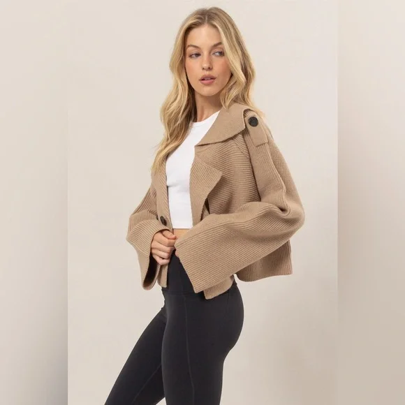 New Cropped Sweater Trench Size Small (fits like large) - Picture 2 of 8